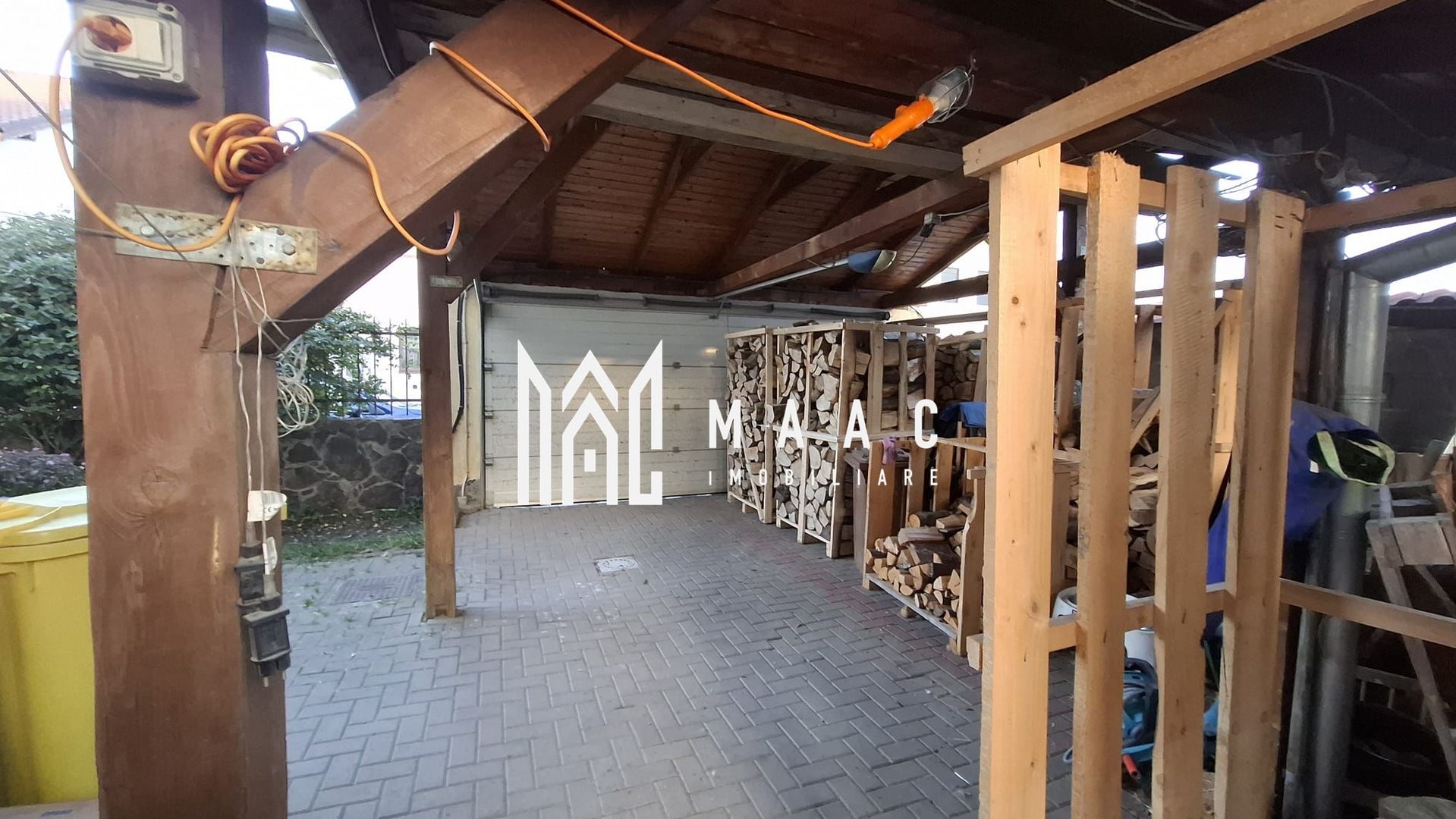 Casa 8 camere | 308mpu | 2 Apartamente | Selimbar - Poză 30