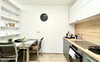 2 camere central vis-a-vis de Posta Mare - Poză 17