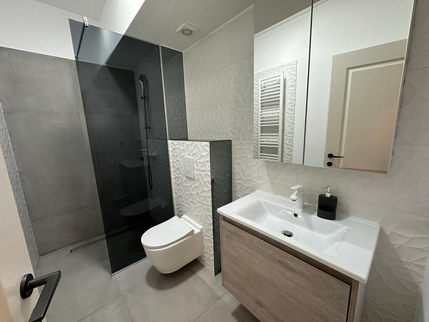 2 Camere Studio Lake House 2 Lacul Morii 8Min Metrou Petrache Poenaru - Poză 9