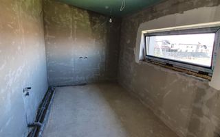 Casa semifinisata, 4 camere, 650 mp teren, Ampoi 3 - Poză 10