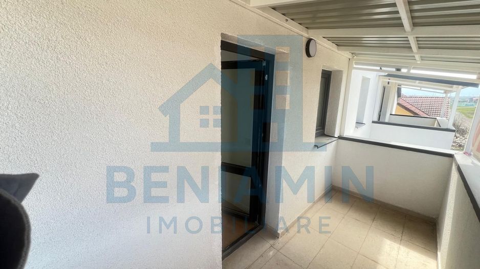 Garsoniera Decomandata - 45mp - balcon - parcare - Sanpetru - Roca - Poză 5