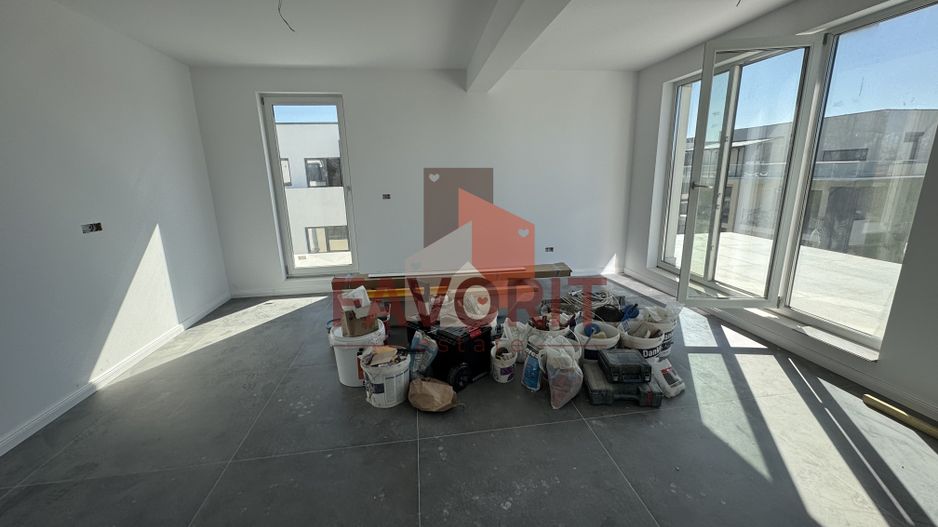 Apartament deosebit. Terasa 50 mp. Zona Buziasului. - Poză 5