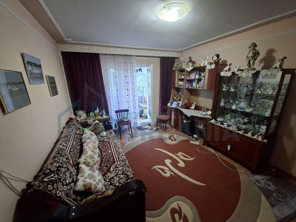 Apartament cu 3 camere, semidecomandat, zona Dacia, Iași - Poză 1