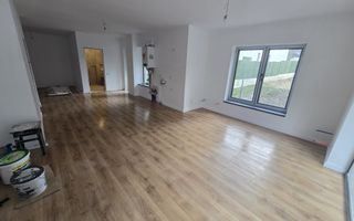 Apartament cu 2 camere 48,90 mp + 21,90 mp terasele + loc de parcare - Busteni - Poză 1