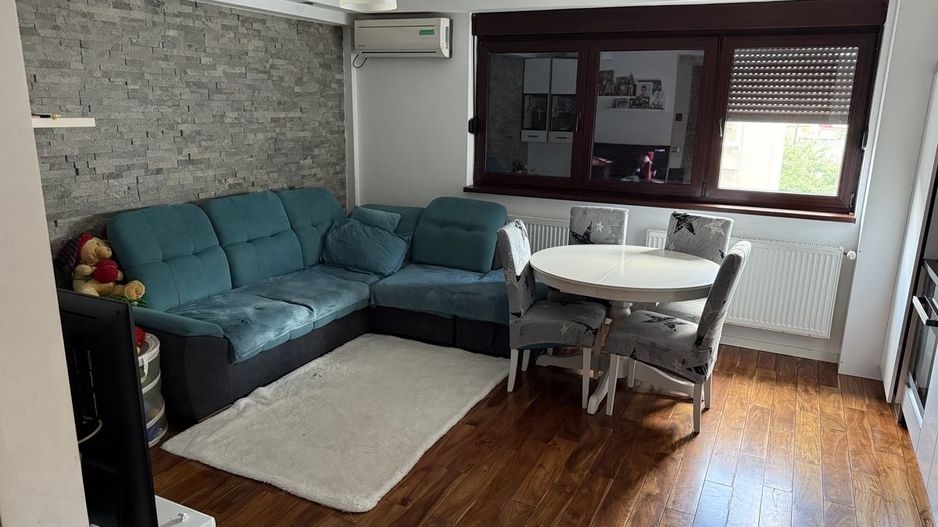 Apartament de vânzare, 2 camere Cismigiu, decomandat, mobilat, reabilitat - Poză 2