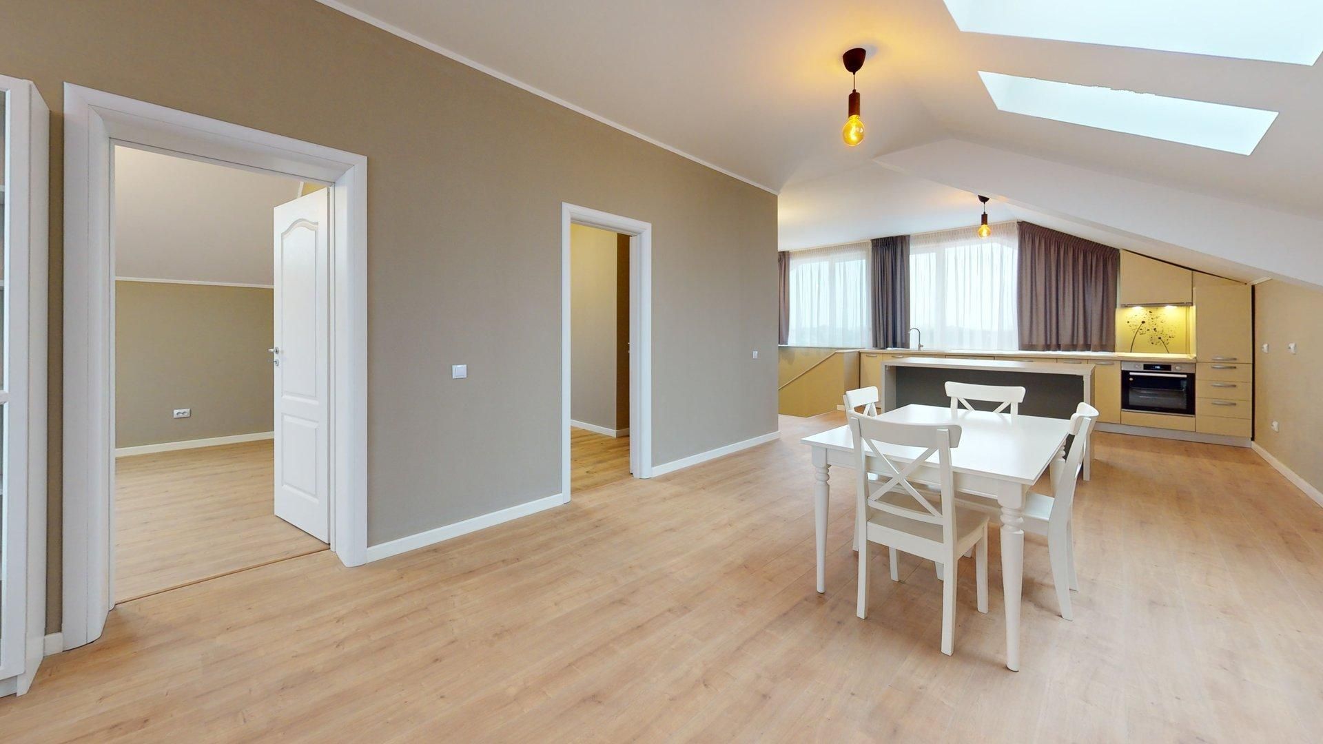 CHITILA - Bucurestii Noi | 3 Camere Curte + Parcare - Poză 3