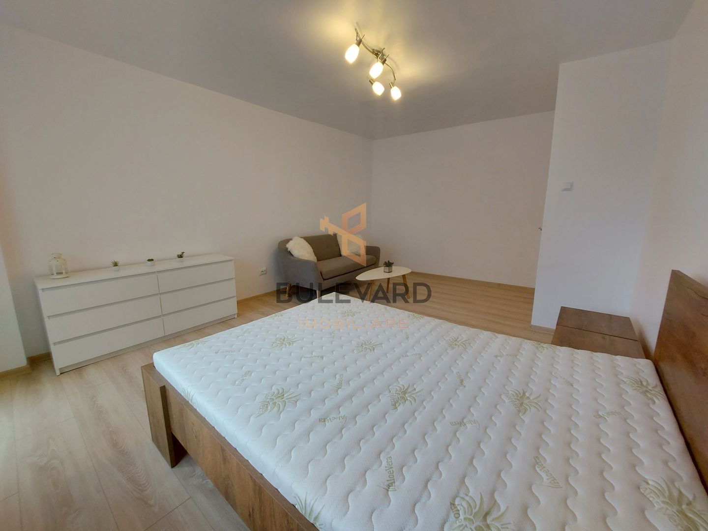 Apartament finisat modern in zona Platinia Shopping Center! - Poză 3