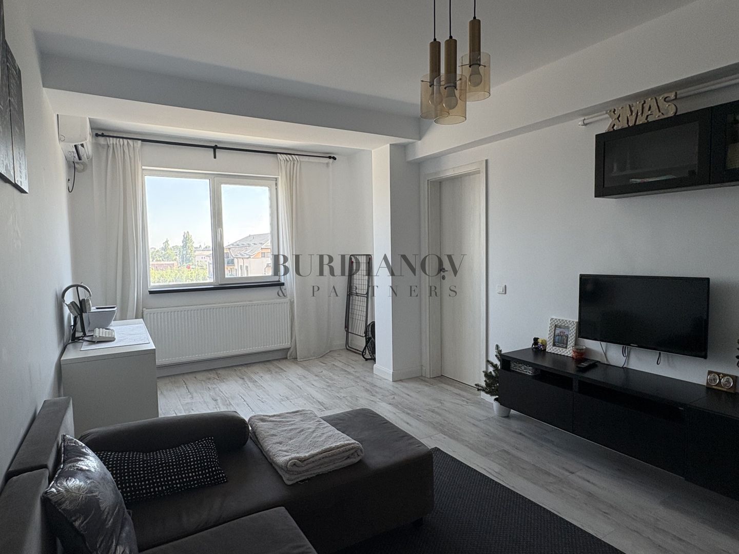 Apartament cu 2 camere + Loc de parcare - Titan - Metrou Nicolae Teclu - Poză 2
