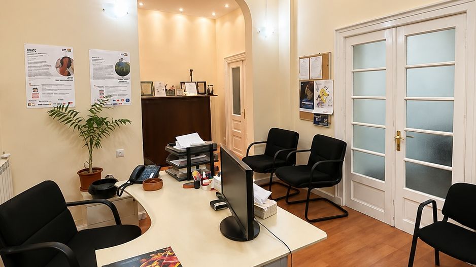 Oportunitate de investitie! Vila ultracentrala, zona Armeneasaca, com - Poză 3