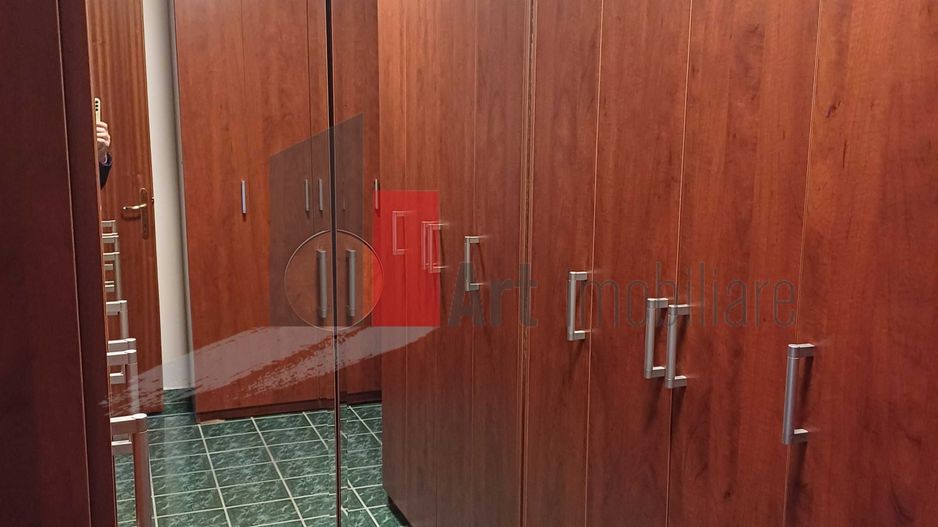 Universitate, apartament in bloc construit 2000, locuit/birou - Poză 11
