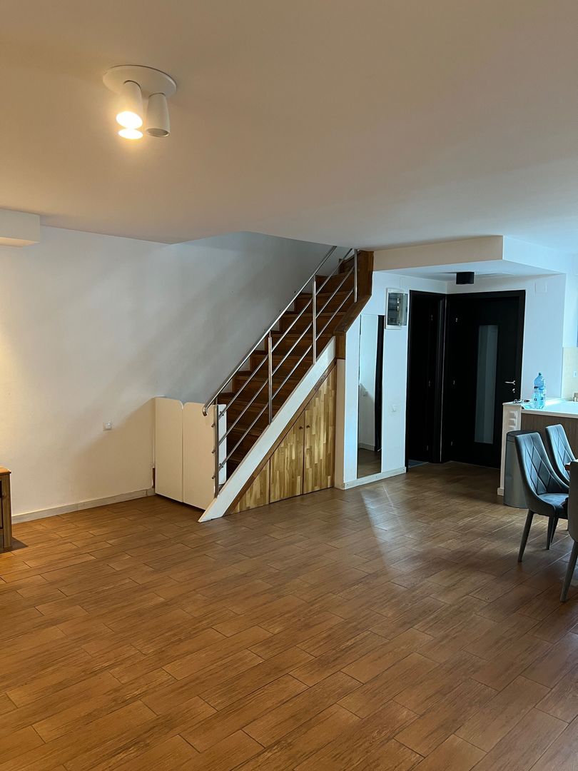 Casa de inchiriat- Cosmopolis - Poză 2