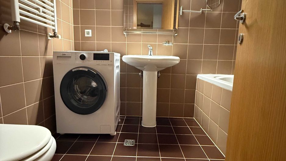 Închiriere Apartament 2 camere, 67 mp, renovat, Asmita Gardens, etaj 3/25 - Poză 8
