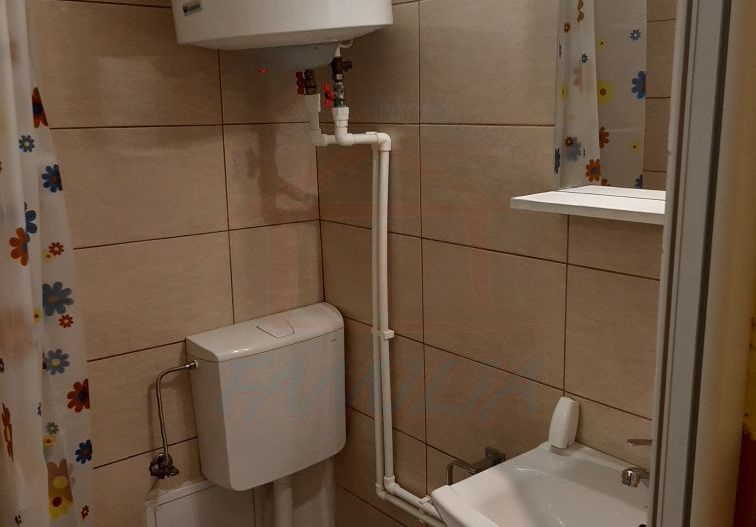 🏡 Garsonieră de închiriat – Strada Saturn - Poză 4