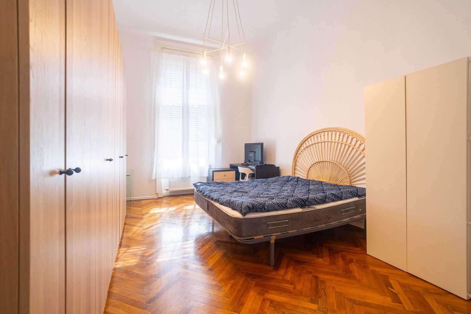 Închiriere apartament ultracentral cu parcare privată | 97 mp, - Poză 1