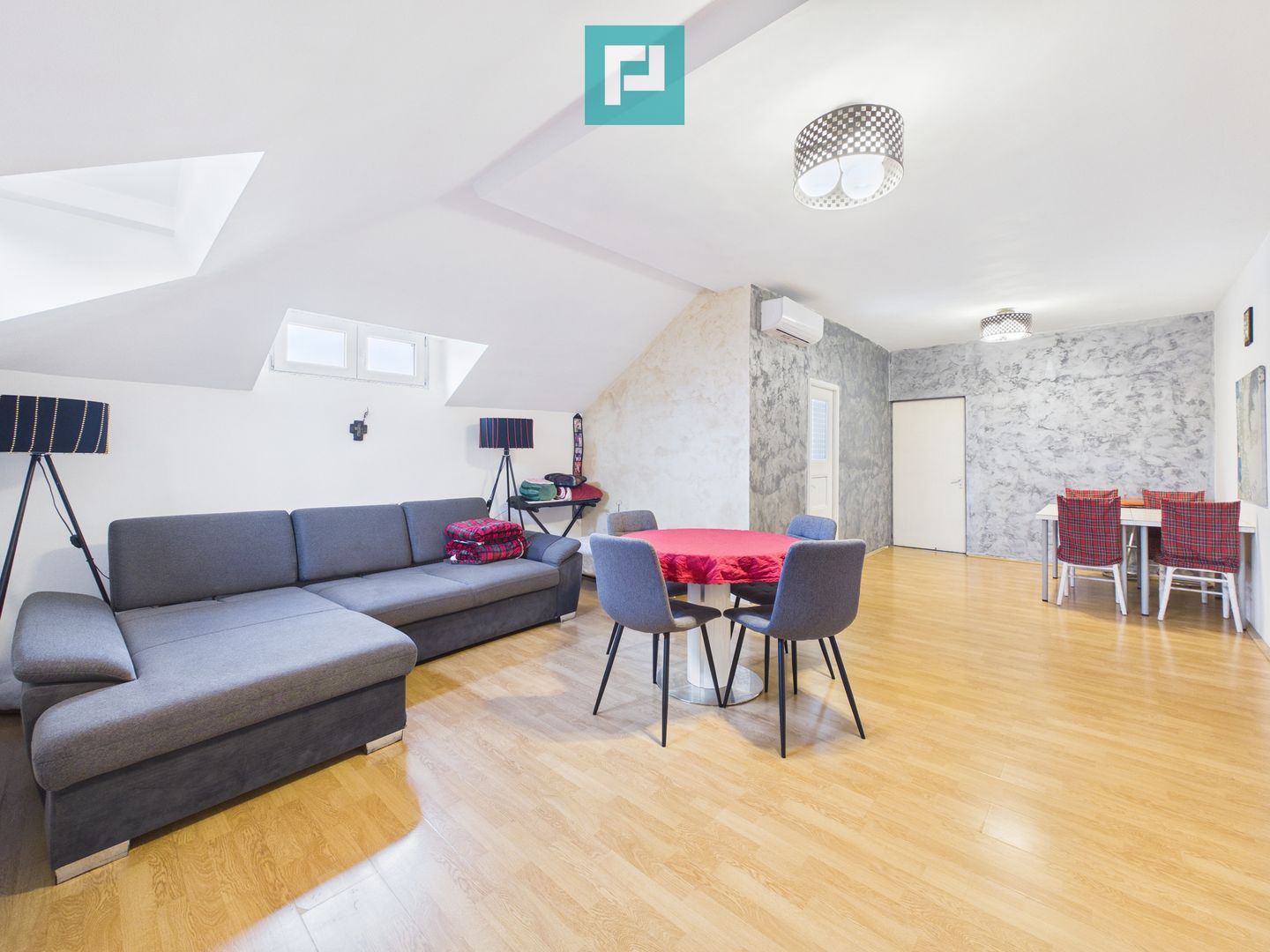 Casă cu teren 345 mp – metrou Laminorului - Poză 1