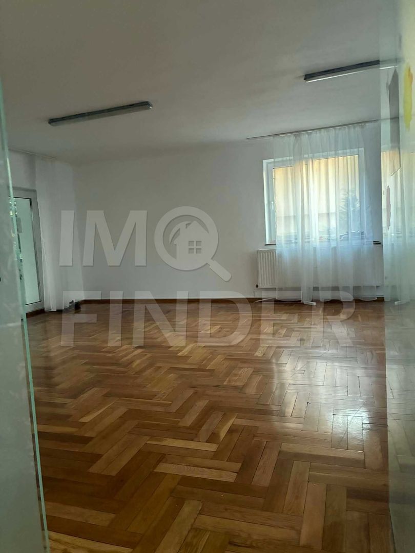 Vila  in Andrei Muresanu 600 mp  ,12 locuri de parcare - Poză 4