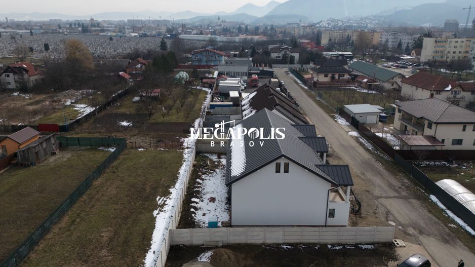 Casa cu Garaj / Predare Mai 2026 / Predare la Cheie - Poză 12