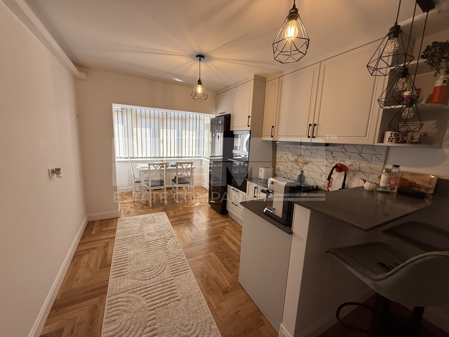 Apartament de închiriat | 3 camere | Zona Centrală | Complet mobilat - Poză 1