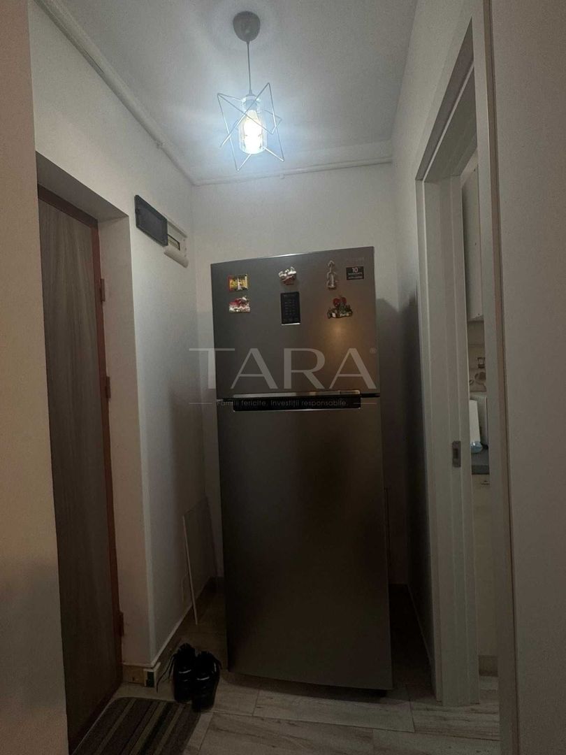 Apartament 2 camere, mobilat și utilat complet, loc de parcare, balcon - Poză 7