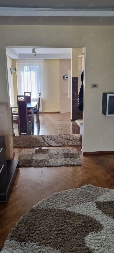 Inchiriez apartament cu 3 camere in Tudor, modificat si amenajat complet mobilat. - Poză 9