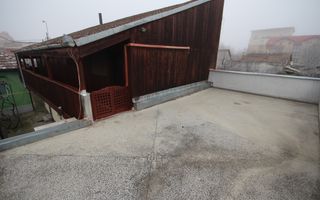 Imobil  cu destinatie mixta - Poză 47