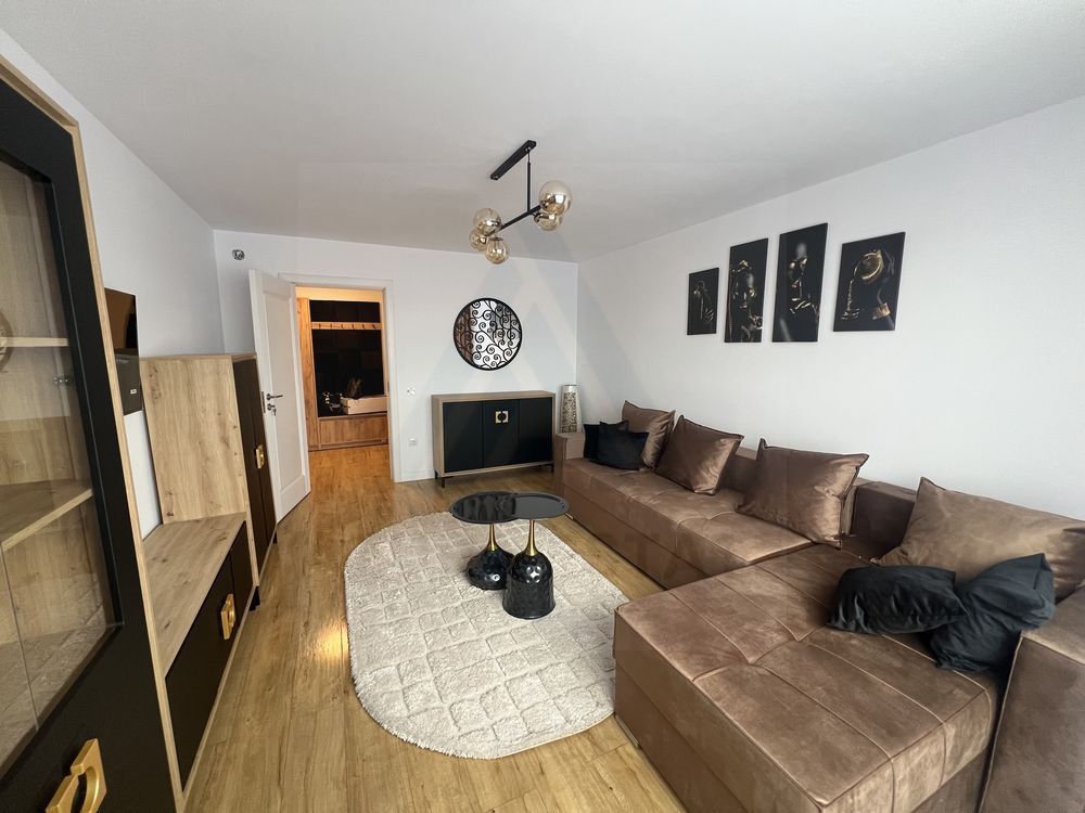 Apartament 2 camere decomandat 55 mp cu balcon pe Bld. Mihai Viteazul - Poză 1