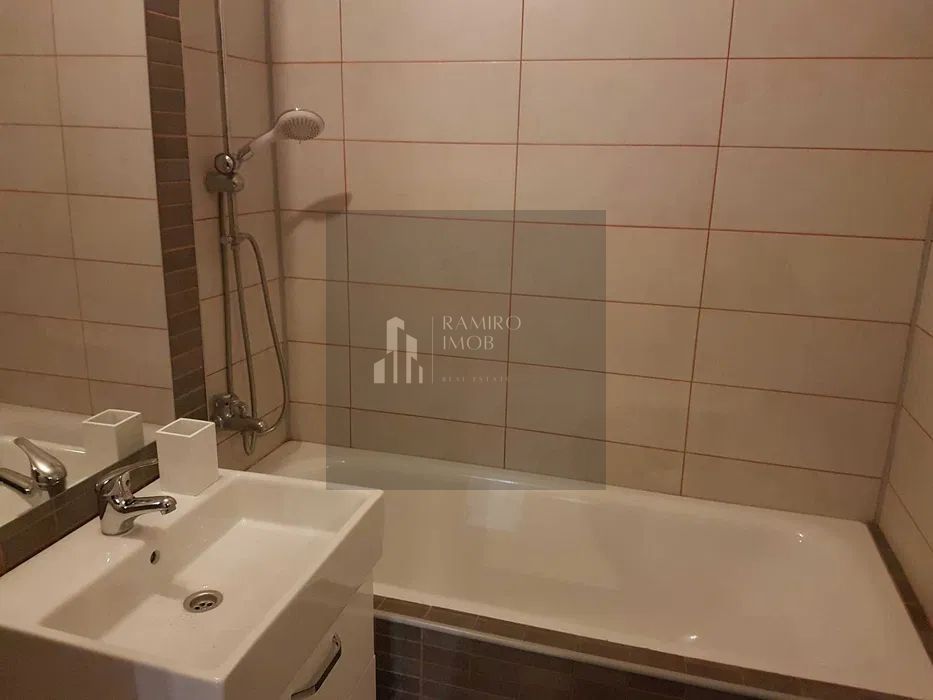 Apartament 3 camere decomandat/15 minute metrou Piata Sudului - Poză 5