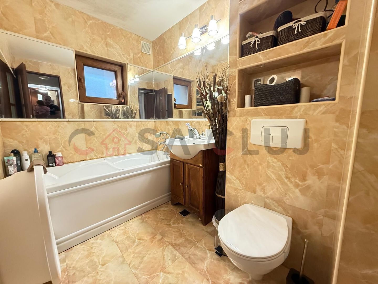 Decomandat, la cheie, Kaufland Măraști! - Poză 3