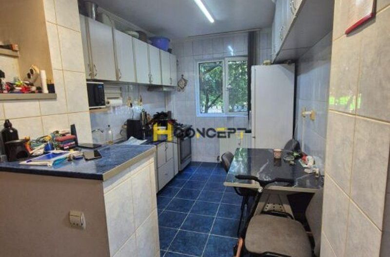 Alea Tomesti 3 camere decomandat Sector 4 - Poză 4