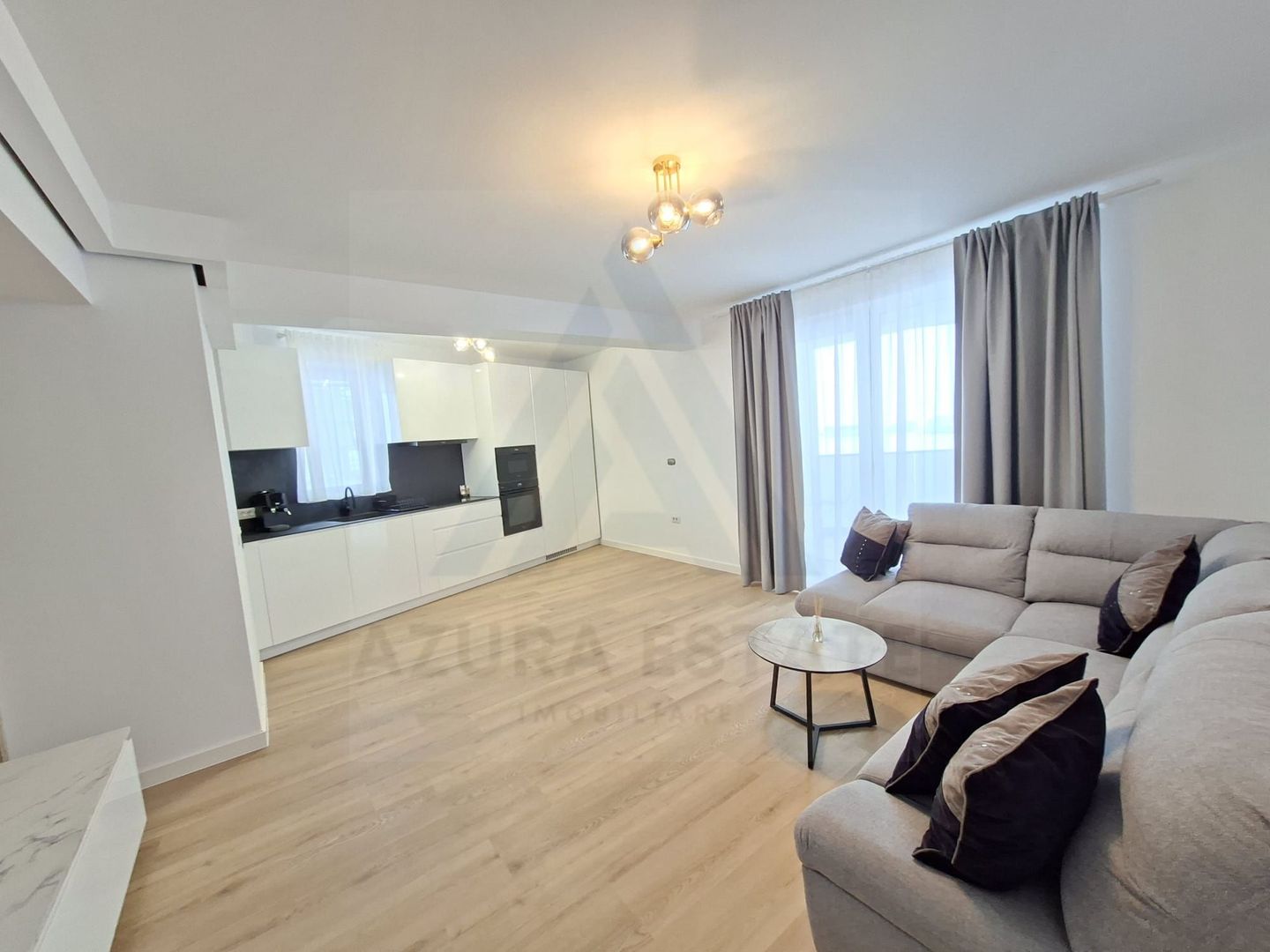 Apartament premium 3 camere 2 bai etaj 2 prima inchiriere in Evolution - Poză 1