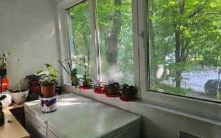 Apartament 3 camere, Bld. Obregia. Etaj 1. Loc parcare. - Poză 1