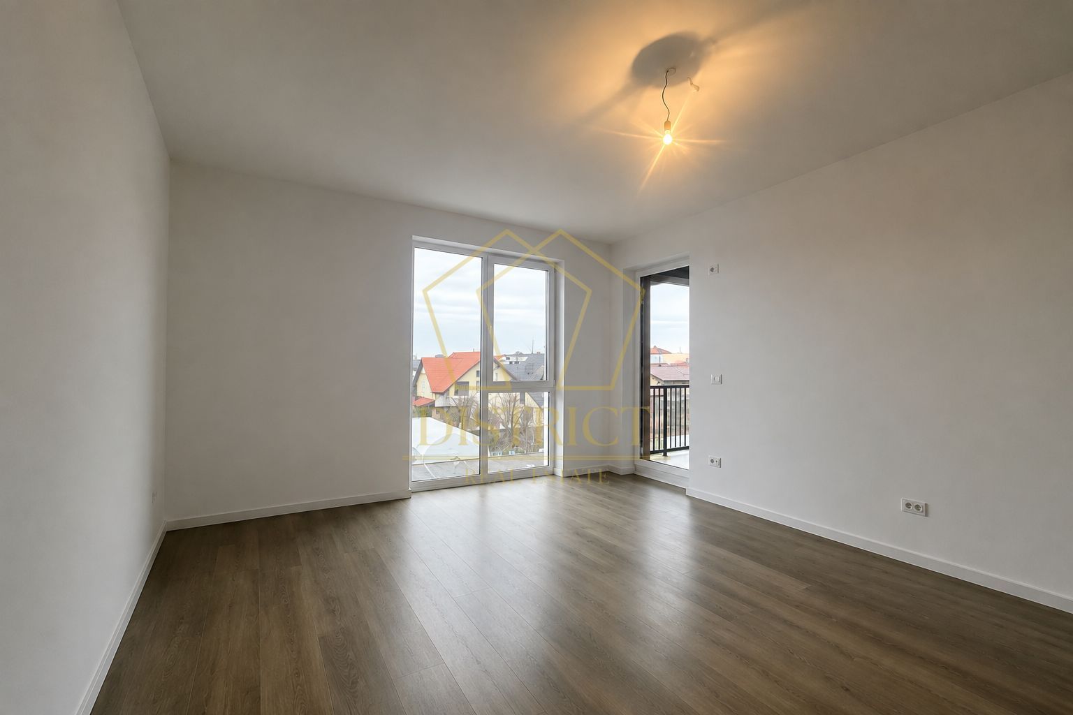 Apartament superb cu 2 camere si balcon de 10 mp I Freidorf - Poză 3