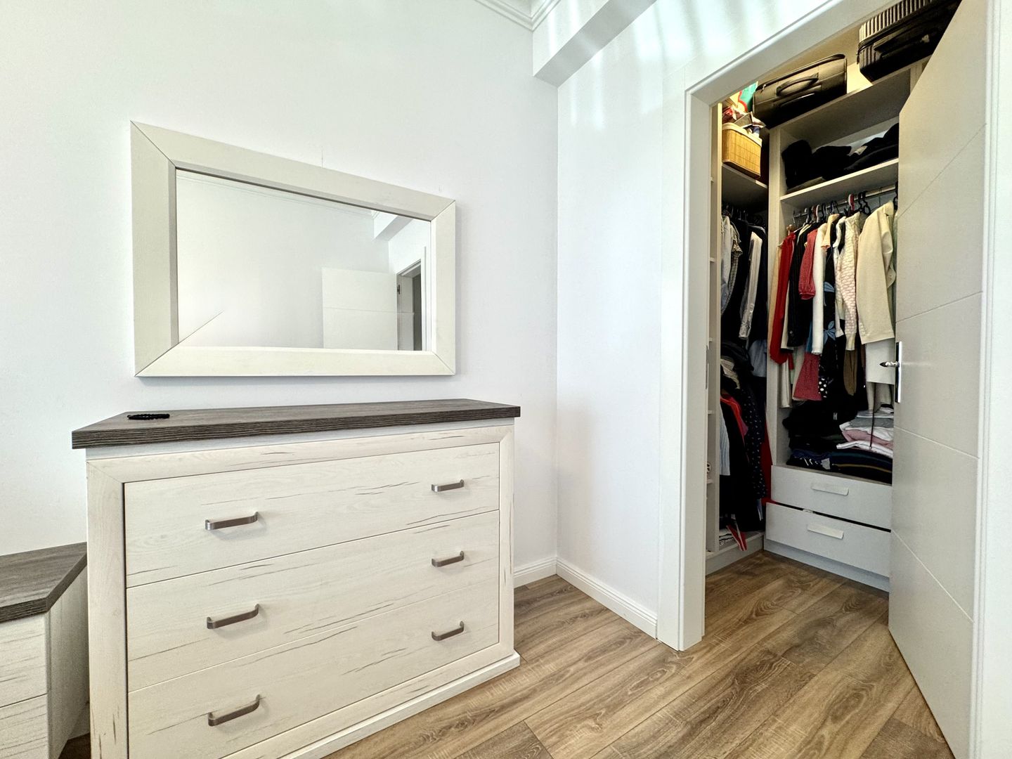 Duplex modern -  confort, eficiență și independență energeticǎ - Poză 19