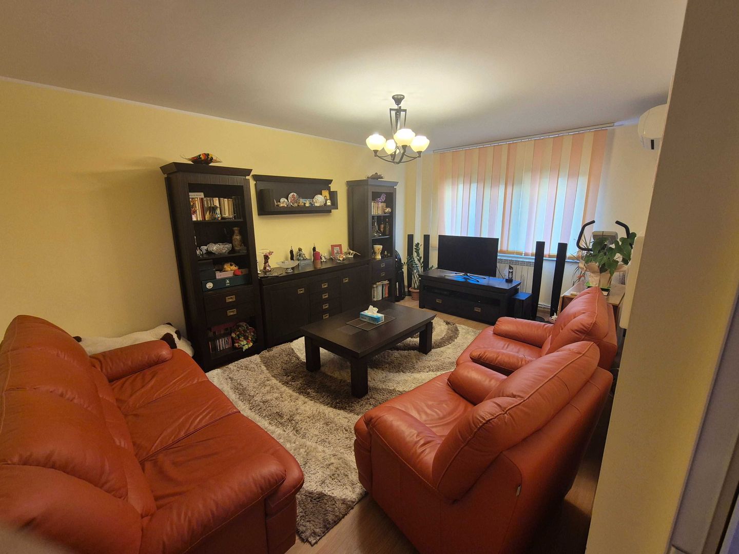 3 camere, decomandat, 2 băi,  etaj 2,  I.C.Frimu - Poză 2