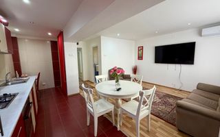 Apartament 3 Camere, Etaj 1, Zona Cetate - Poză 1