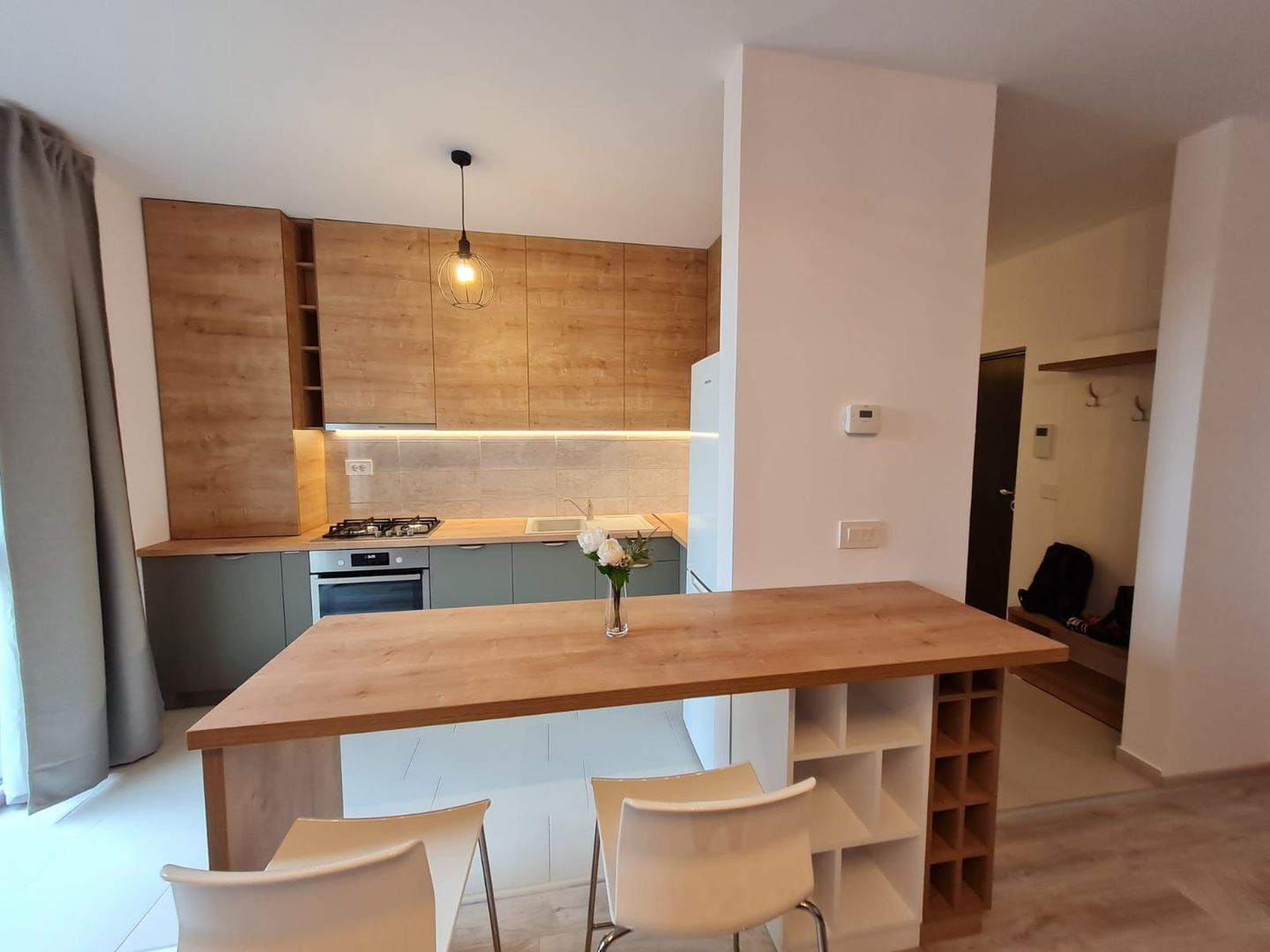 Lux la 10 minute de Iulius Town - Poză 12