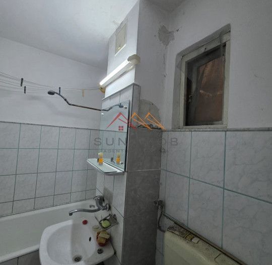 Apartament 2 camere, ultracentral, etaj 1/4, centrala termica, Campina - Poză 6