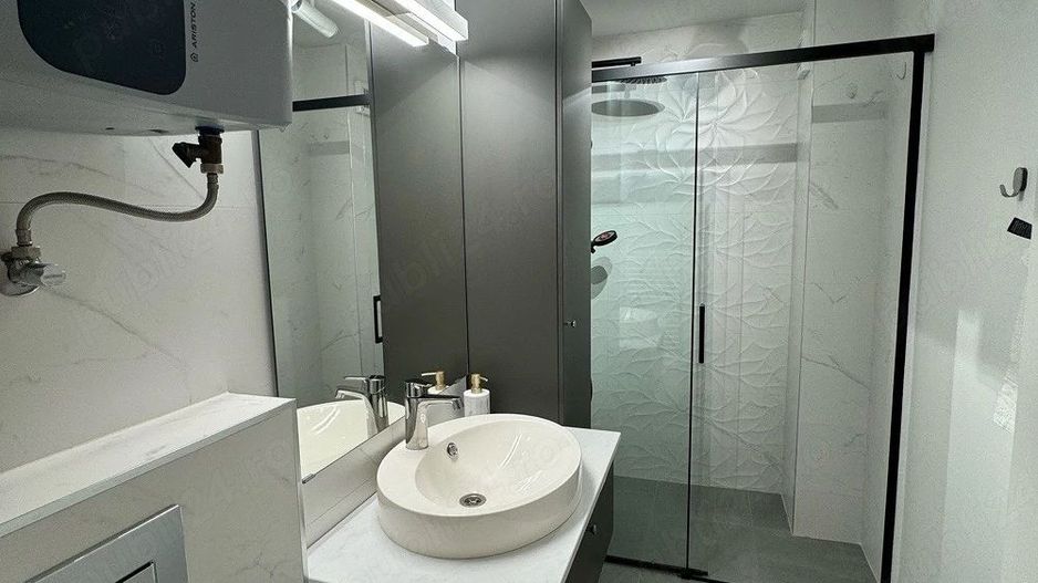 De închiriat 3 camere decomandat, etaj 8, ideal remote work - Poză 10