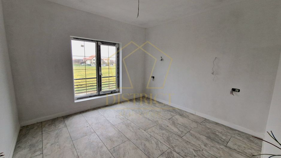 Duplex spatios cu 5 camere | Mosnita Noua - Poză 6