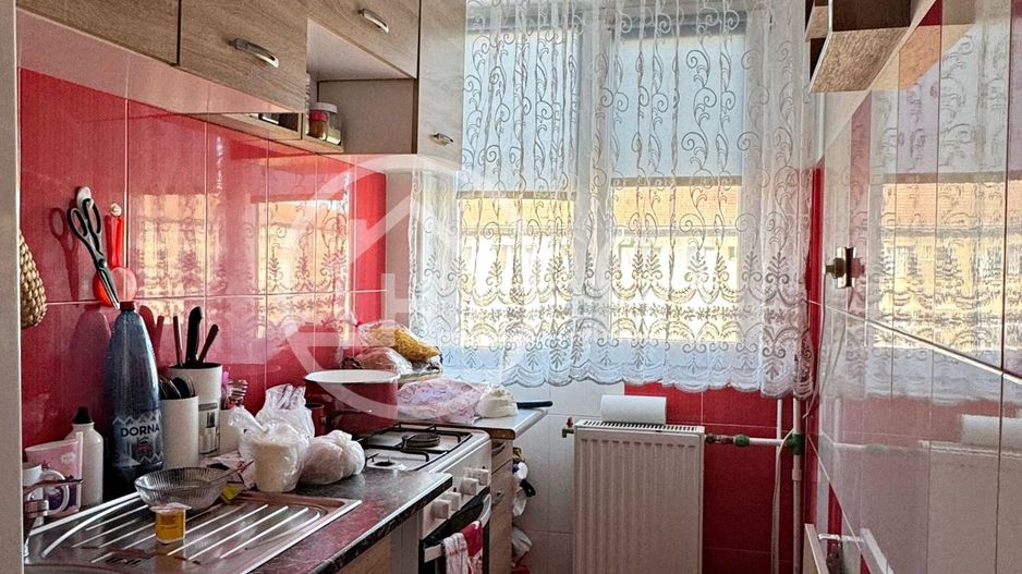 Apartament de vânzare cu 2 camere tip X în zona Nufărul, Oradea - Poză 4