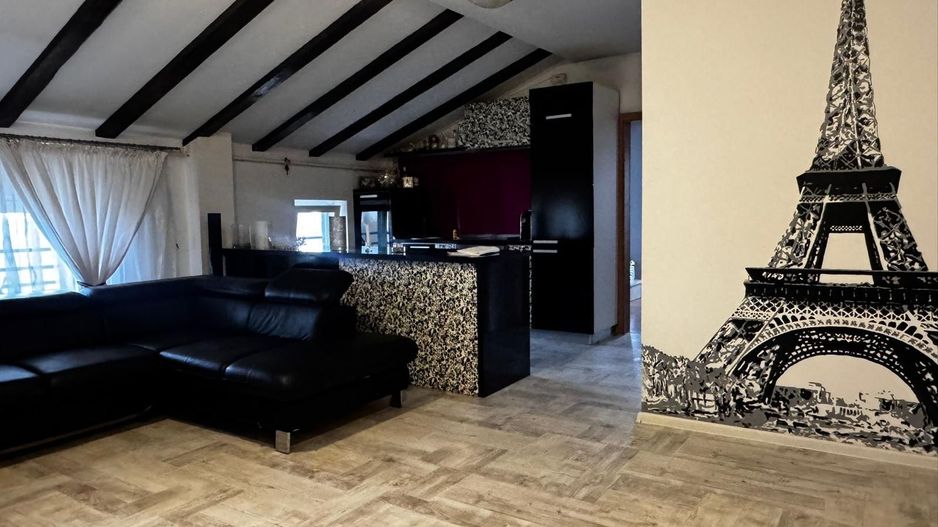 Inchiriez apartament 2 camere + dressing , langa Shopping City - Poză 6