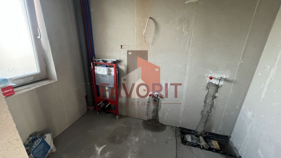 Duplex 5 camere despartit prin garaj | Giroc - Poză 8