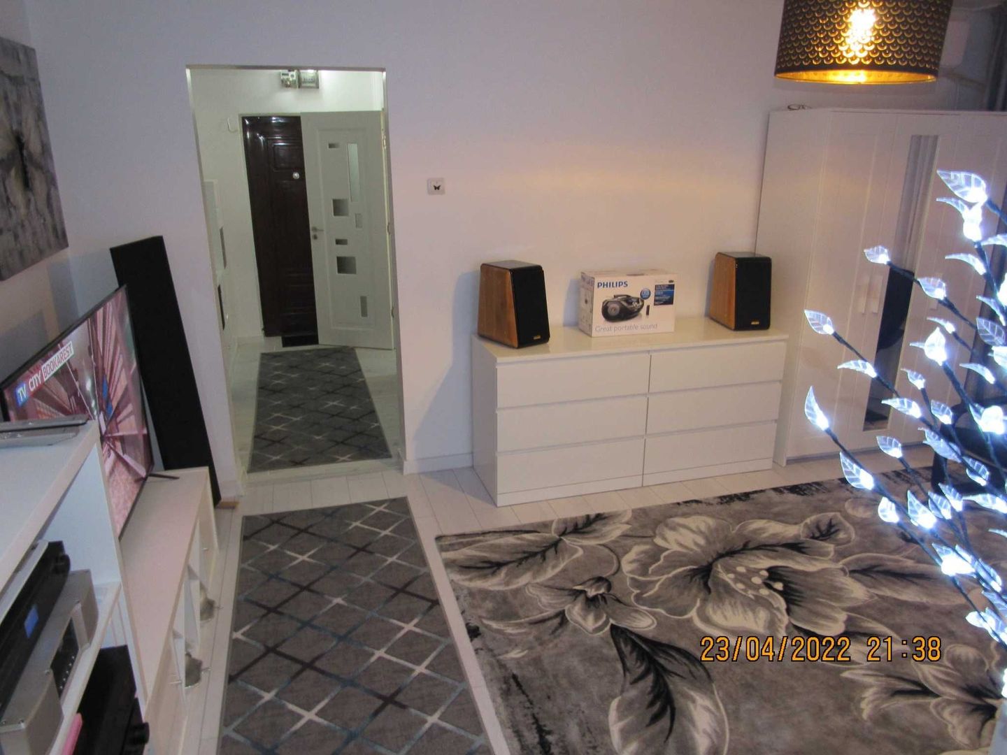 Apartament 3 camere ,  disponibil imediat, Metrou 1 Dec. 1918, Sect.3 - Poză 2