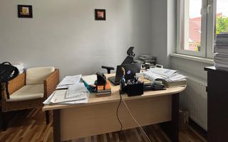 Spatiu de birouri ultra central - Poză 7