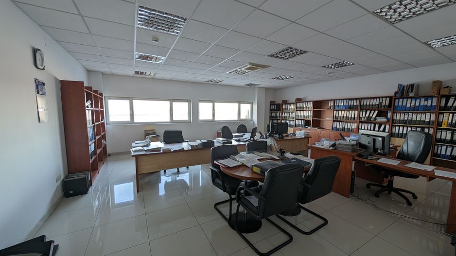 Hala cu teren generos langa acces A1 - Poză 12