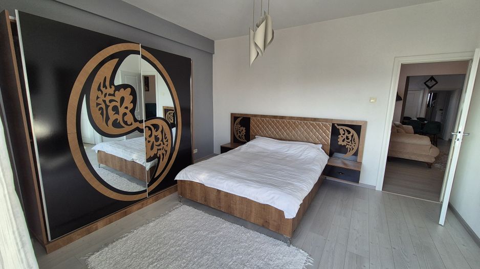 Apartament cu 3 camere - Unirii - Poză 4