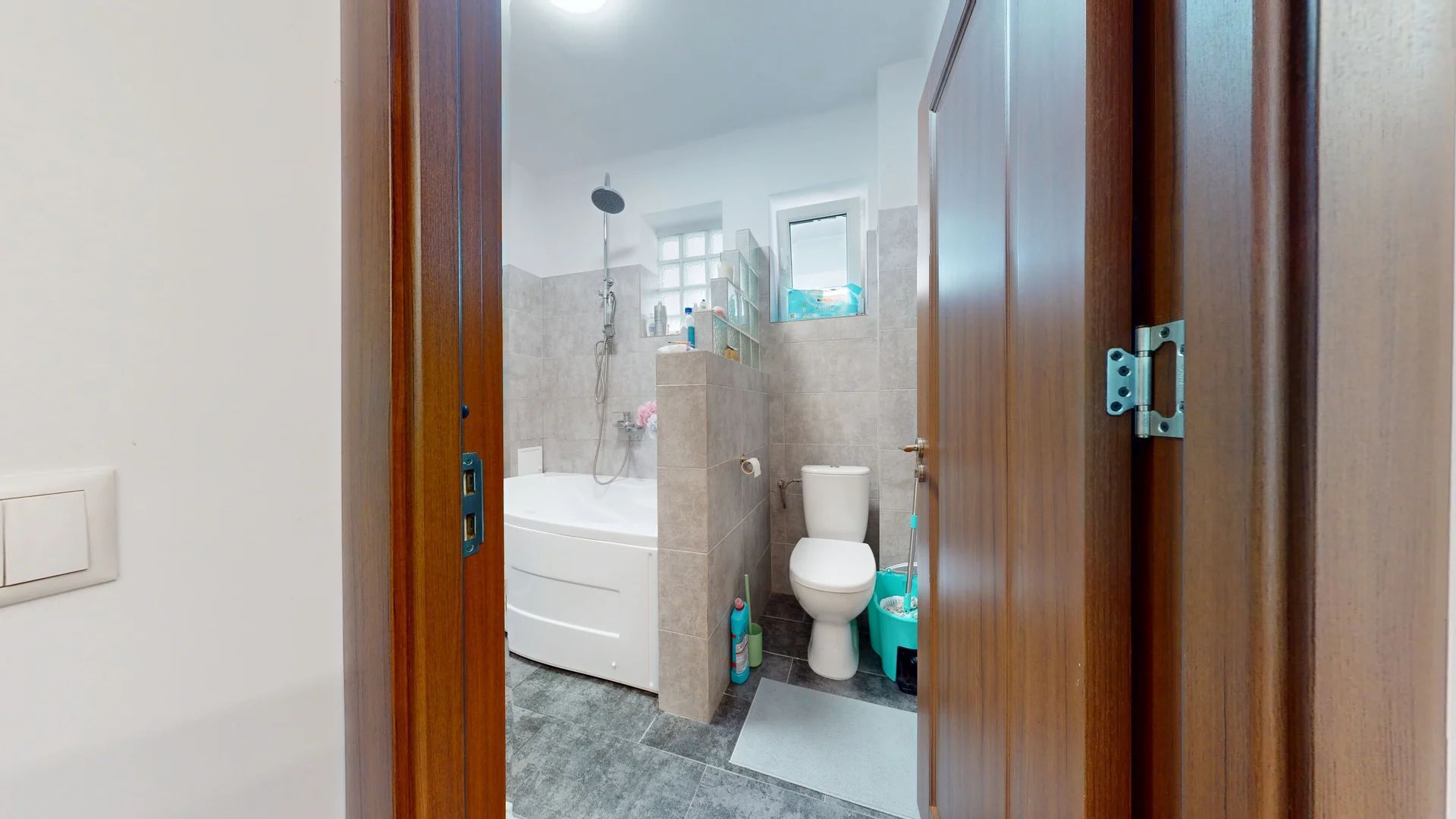 Apartament decomandat langa liceul de informatica,vanzare sau schimb - Poză 9