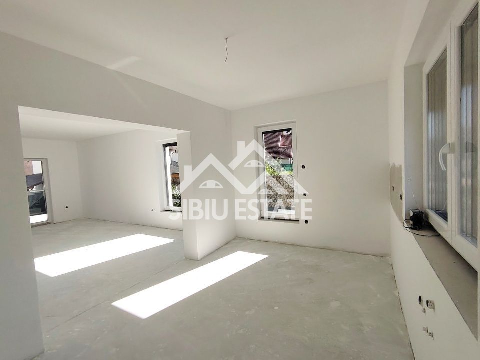 Casa individuala cu garaj si pivnita, in Selimbar, SIbiu - Poză 11