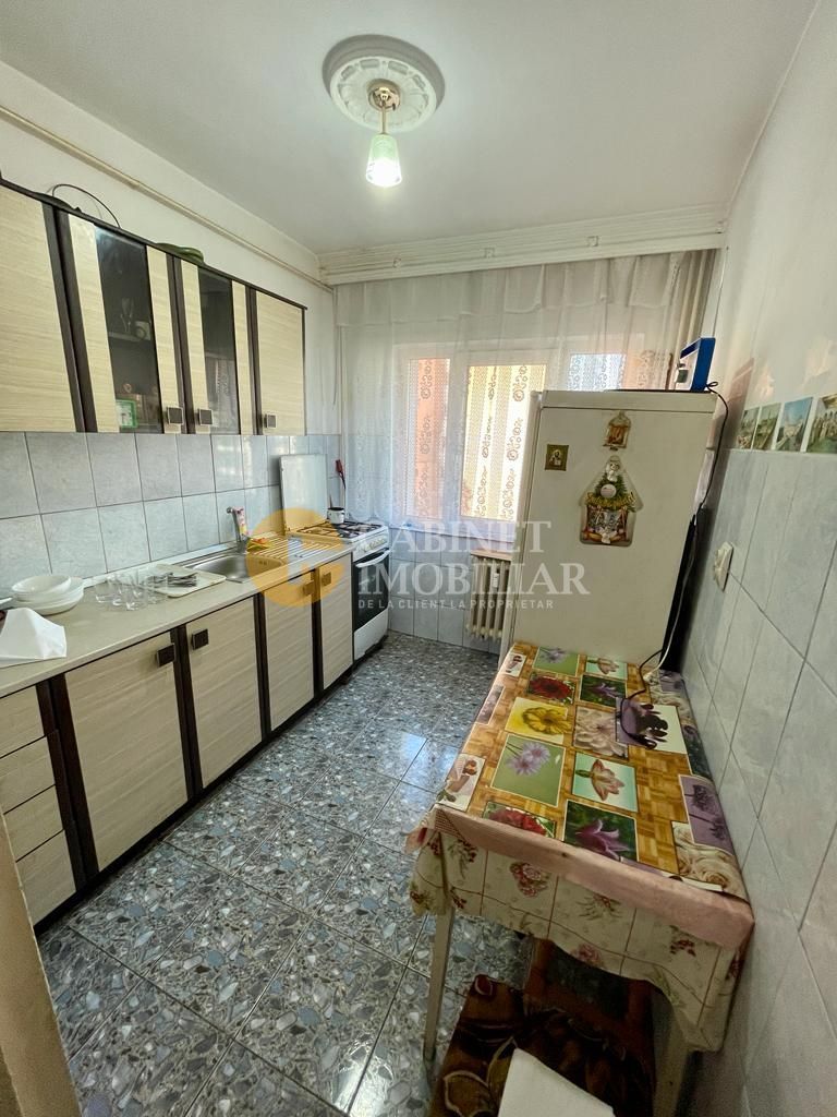 Apartament cu 2 camere Decomandat - Etaj Intermediar - Fara Risc - Podu Ros - Poză 5