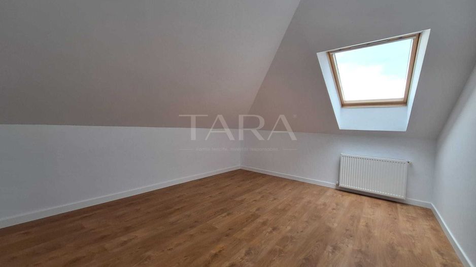 Apartament cu 4 camere tip mansardă,  Floresti. - Poză 5